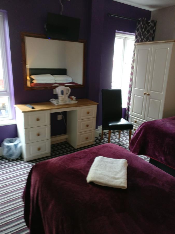 Galway Arms Inn Экстерьер фото